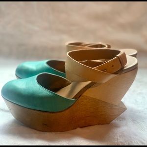 Modern wedge wrap around